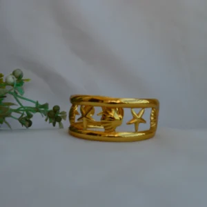 Ocean Bliss Shell Cuff