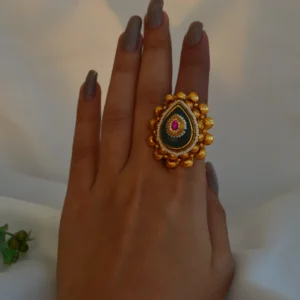 Maharani Teardrop Kundan Ring
