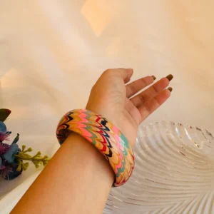 Lehariyan rang lac bangle